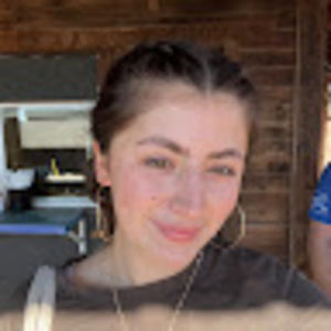 Meet your Posher, Eliza